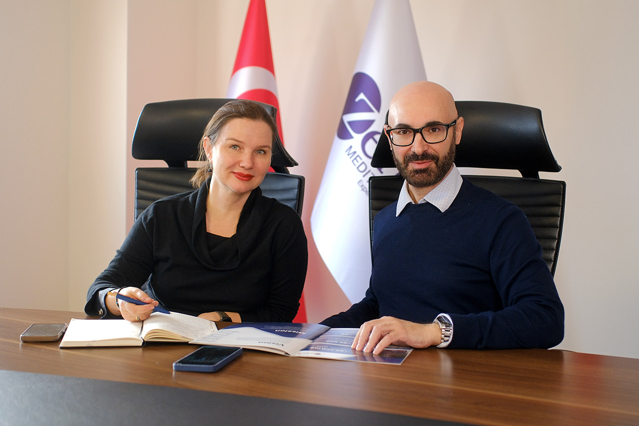 Mauro Benigno and Elena Aladina discussing exporting from Turkey to Europe in Izmir, Turkey